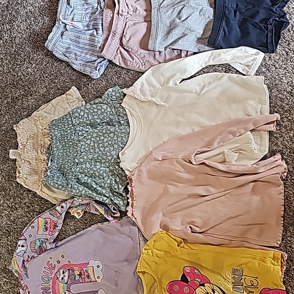 STUNNING GAP/DISNEY/Cat & jack BULK GIRLS CLOTHING BUNDLE - Picture 3 of 15